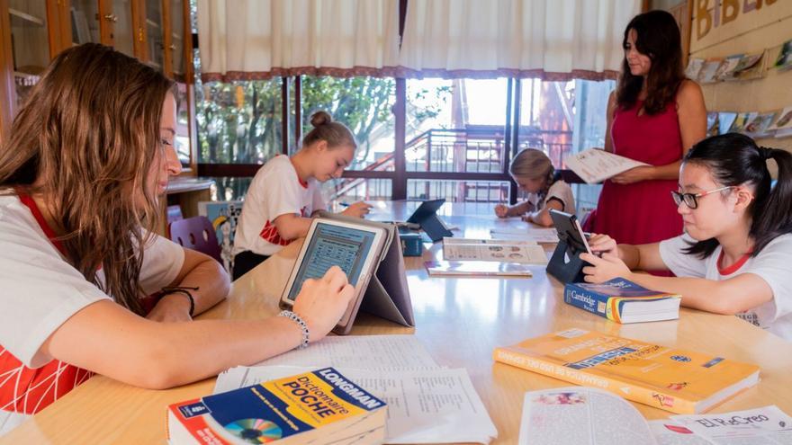 Sesión de Aula Enlace para alumnos extranjeros con escasos conocimientos de la lengua española.