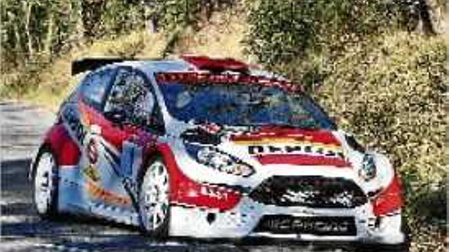 Membrado estrena el Ford Fiesta amb victòria