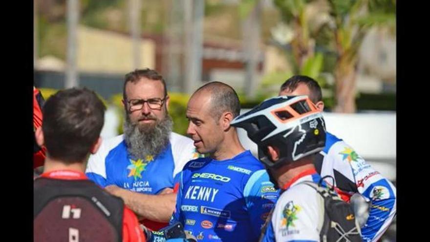Un día completo de trial junto a la “leyenda Raga”