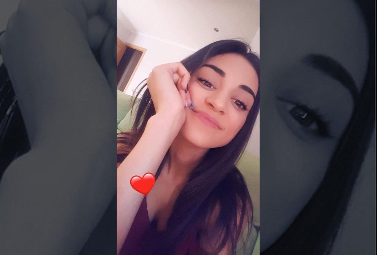 Wafaa tenía 19 años cuando fue torturada y asesinada. "Era una niña alegre y feliz con casi nada", dice su madre. WAFAA LA JOVEN DE LA POBLA LLARGA VIOALADA Y ASESINADA POR DAVID S.O " ALIAS " EN 2019
