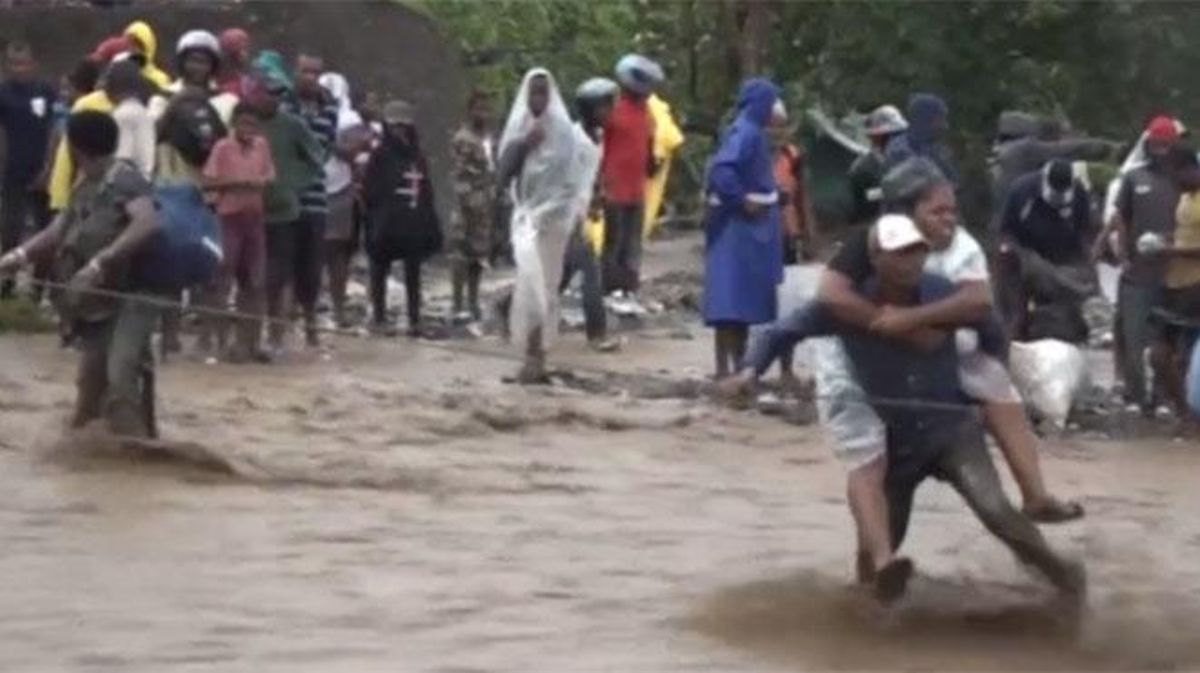 Lhuracà Matthew causa almenys 25 morts després de passar per Haití i Cuba