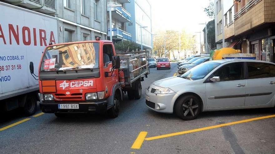 Los estacionamientos de Echegaray son hoy solo para servicios.  / Rafa Vázquez