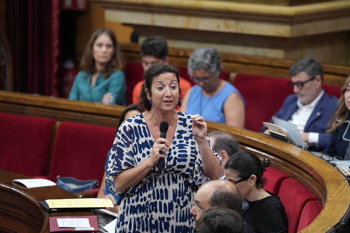 08/07/2026 La consellera de Economía y Hacienda, Alícia Romero, interviene durante un sesión de control al Govern, en el Parlament de Catalunya, a 8 de julio de 2026, en Barcelona, Catalunya (España). Tras la habitual sesión de control al presidente de la Generalitat, y a los consellers, la Cámara hará el debate de totalidad del proyecto de ley del libro quinto del Código de finanzas públicas de Catalunya, relativo a la tesorería, el endeudamiento y las garantías, que llega con una enmienda a la totalidad de Vox. POLITICA David Zorrakino - Europa Press