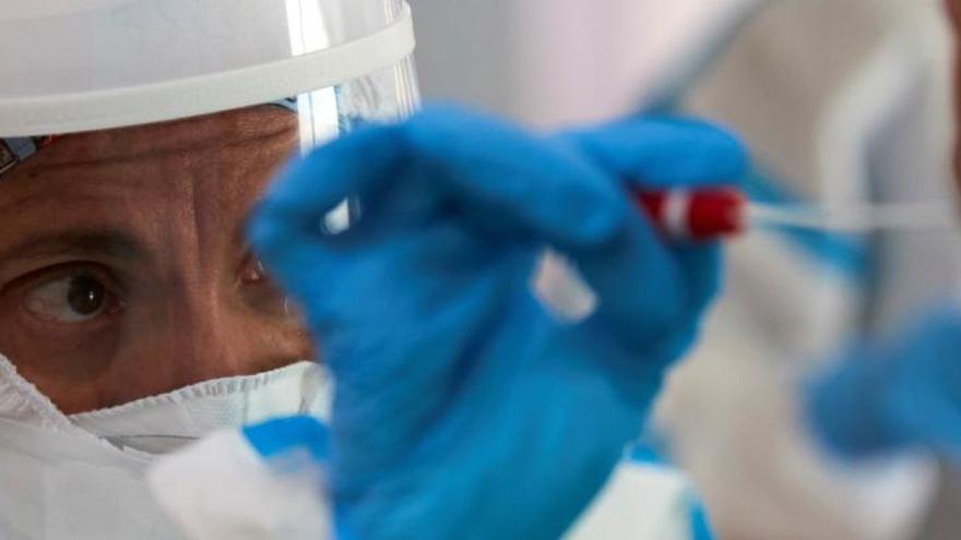 Baja la positividad al 7,5% en un día con tres nuevas muertes por coronavirus