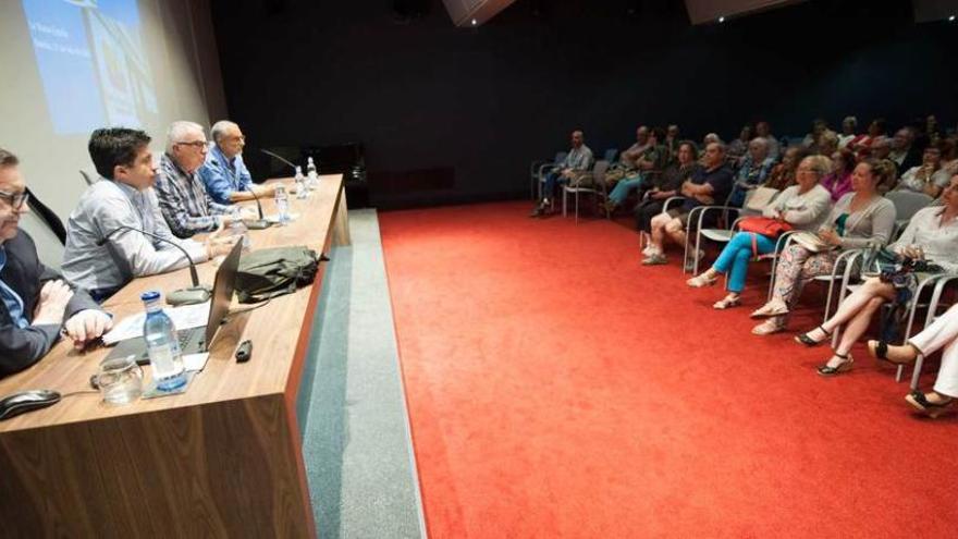 De izquierda a derecha, José Ramón Curto, César Cosme Álvarez, José Sánchez del Río y Santiago Gómez.