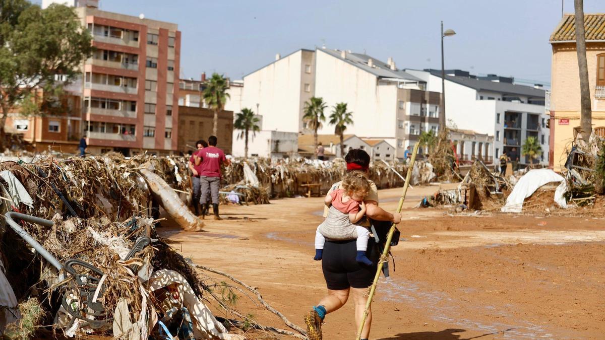 Paiporta, 40 horas después del desastre.
