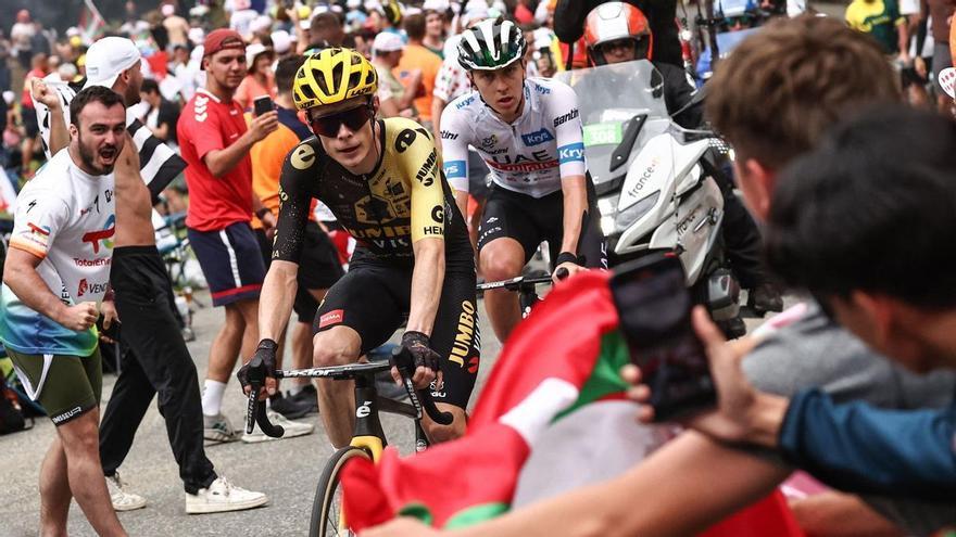 El ataque de Pogacar a Vingegaard en Cauterets