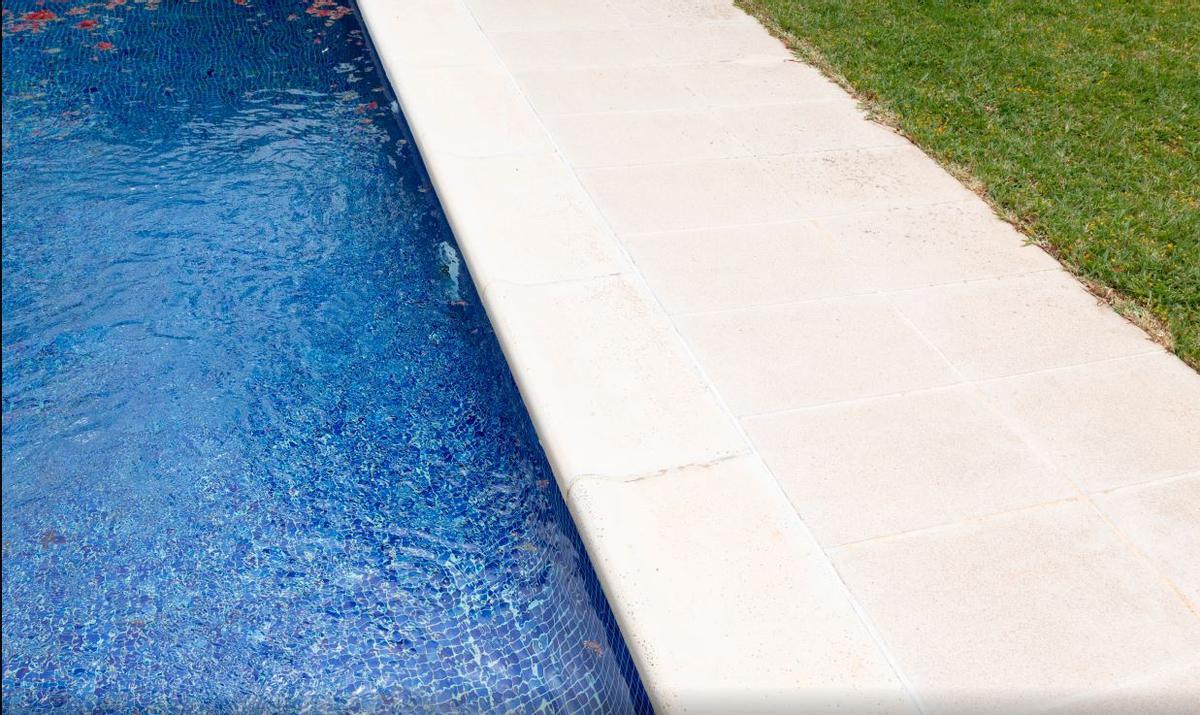 ¿Por qué no se puede construir una piscina en todo el suelo rústico de Ibiza?