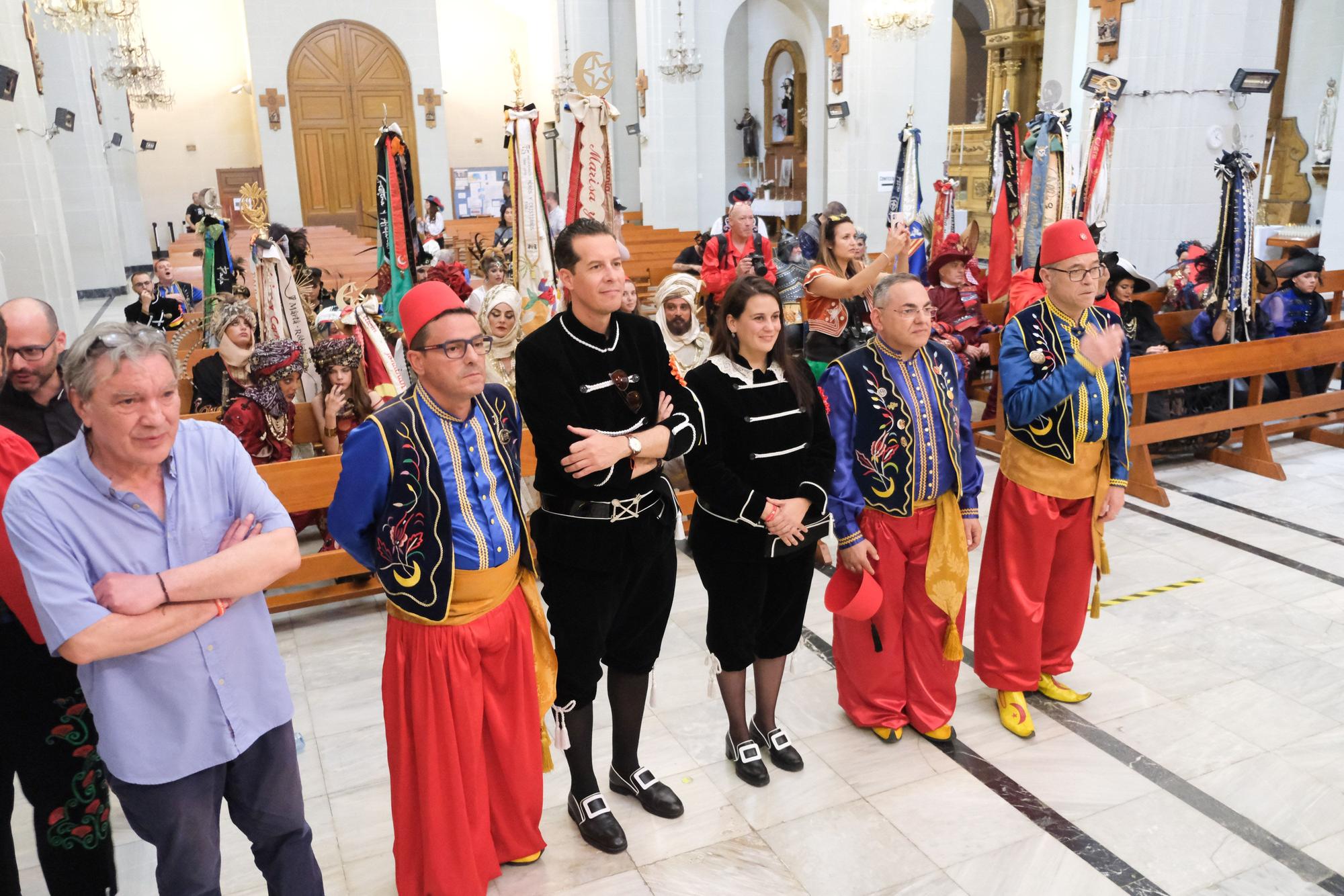 ¡Que viva Elda y San Antón!: Así ha sido el traslado del santo hasta la Iglesia de Santa Ana