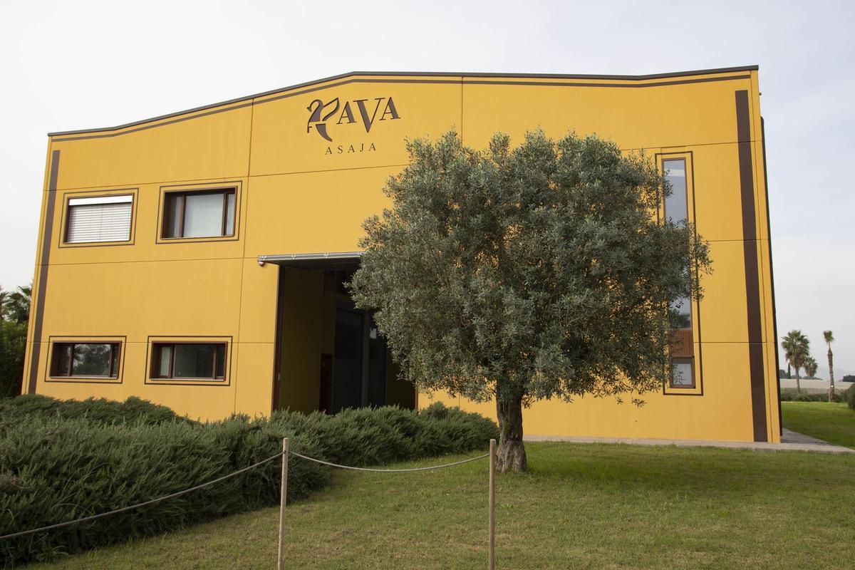 Entra a la finca agrícola de AVA en Polinyà