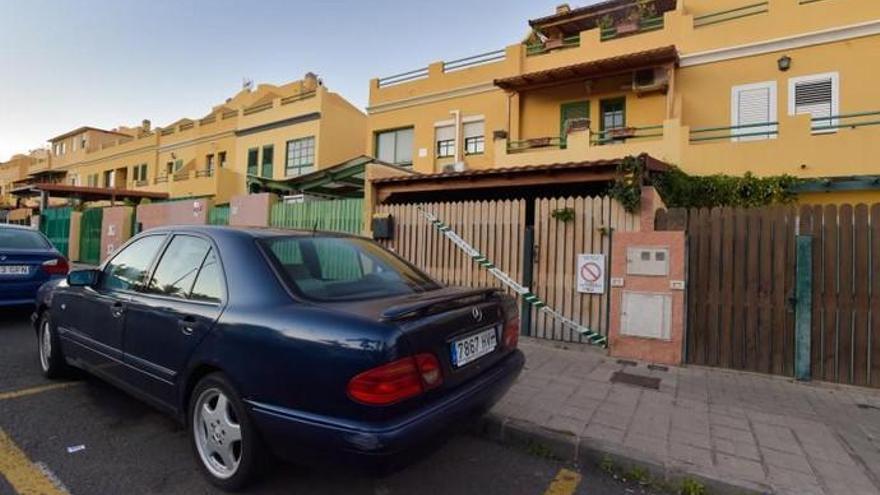 Hallados los cadáveres de una pareja de alemanes en su casa de Vecindario