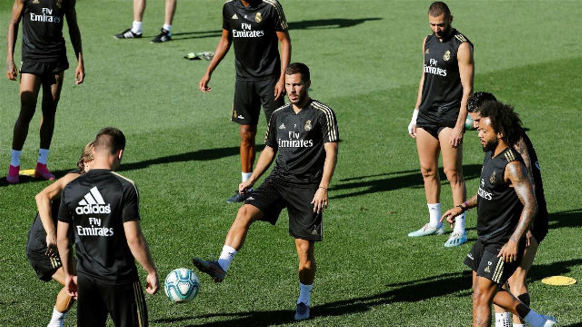 Bale y James centran las miradas en el entreno del Real Madrid