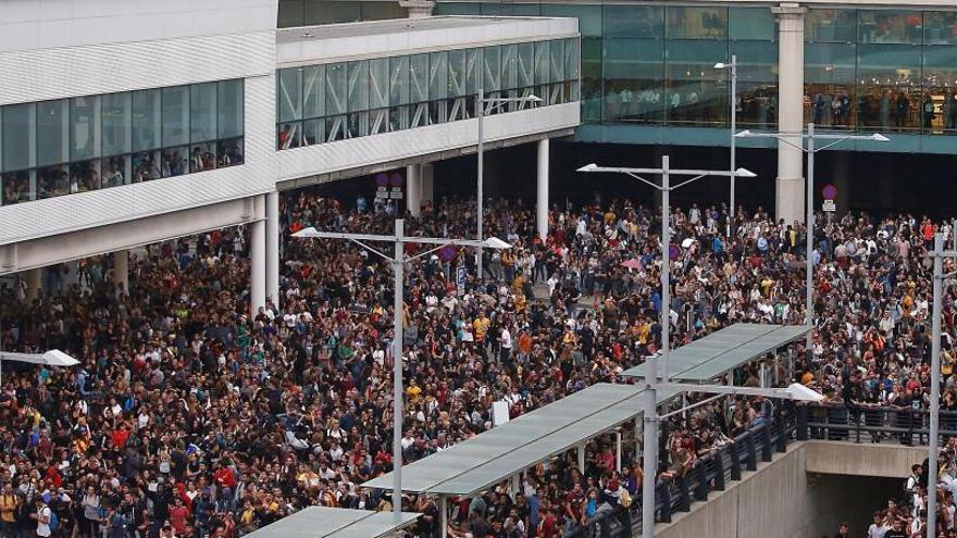 Una imagen del boicot de Tsunami DemocrÃ tic a El Prat.