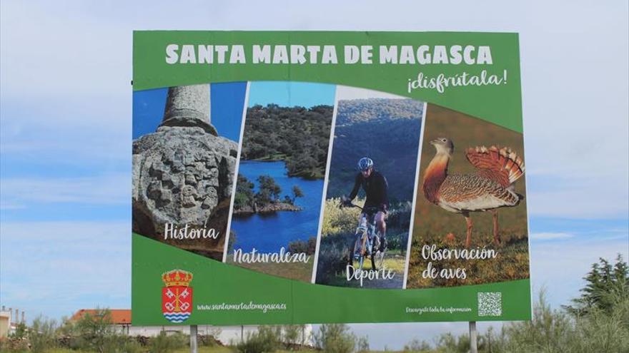 El pueblo potencia el turismo ornitológico con casas rurales en las antiguas escuelas