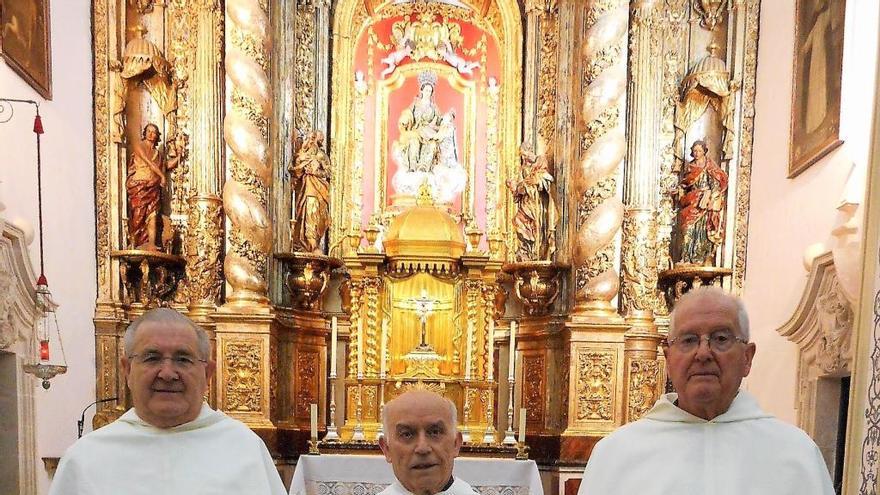 Los tres últimos miembros de los dominicos en Murcia.