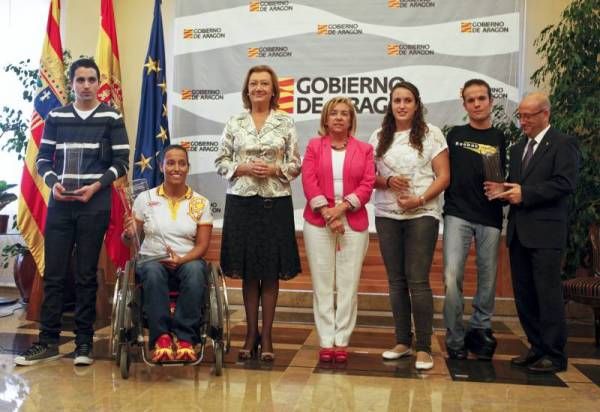 Fotogalería: Recibimiento a los paralímpicos aragoneses