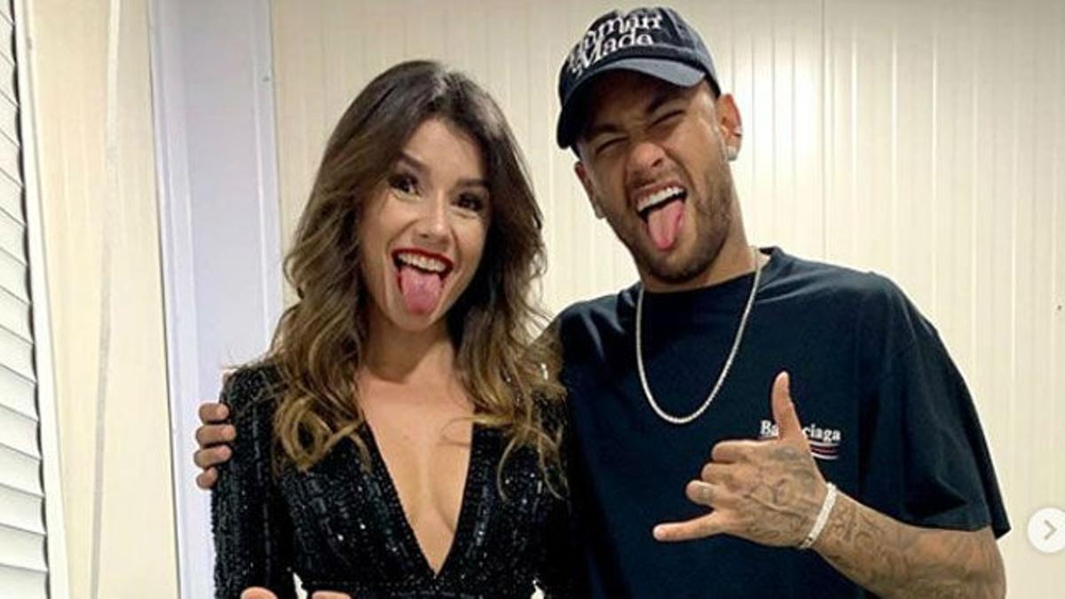 Neymar a lo suyo: de concierto en Portugal