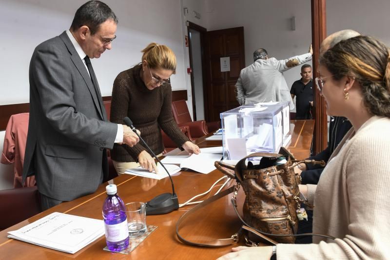 31-01-20 GENTE Y CULTURA. COLEGIO DE ABOGADOS. LAS PALMAS DE GRAN CANARIA. Votaciones para el cambio de nombre en el Colegio de Abogados.     Fotos: Juan Castro.  | 31/01/2020 | Fotógrafo: Juan Carlos Castro