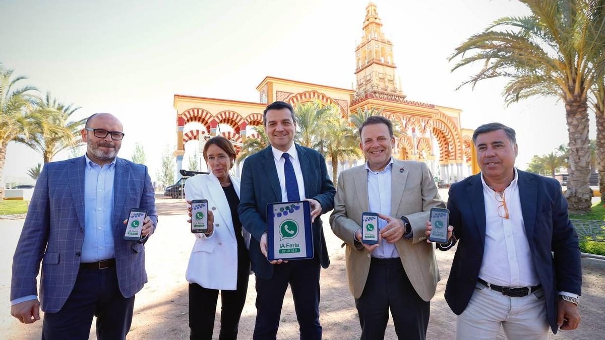 Bernardo Jordano, Marián Aguilar, José María Bellido, Julián Urbano y Miguel Ruiz Madruga, este martes en El Arenal.