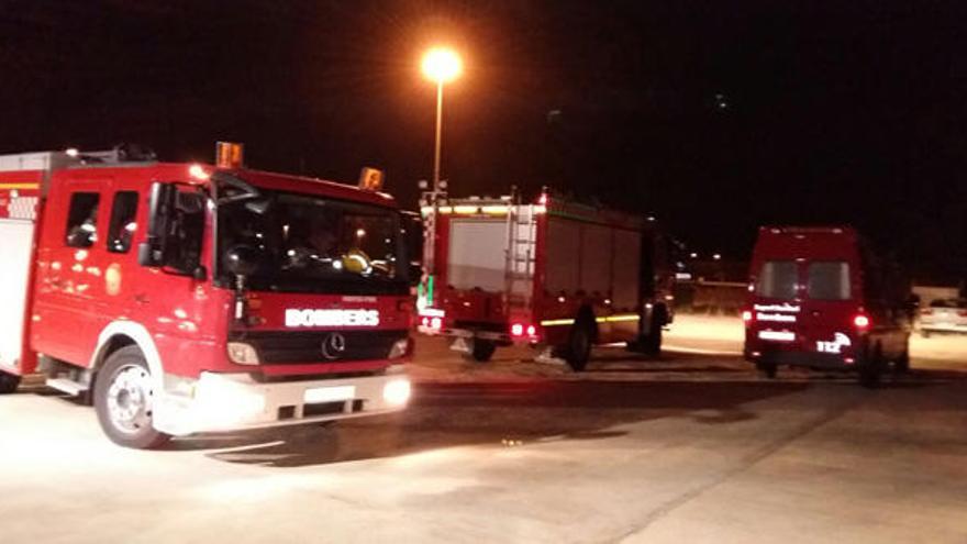 Un escape de amoniaco en la dársena sur obliga a cerrar 3 horas el puerto de Castelló