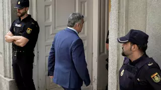 La prisión para Cerdán noquea a Sánchez y convierte su comparecencia en el Congreso en un ensayo de cuestión de confianza