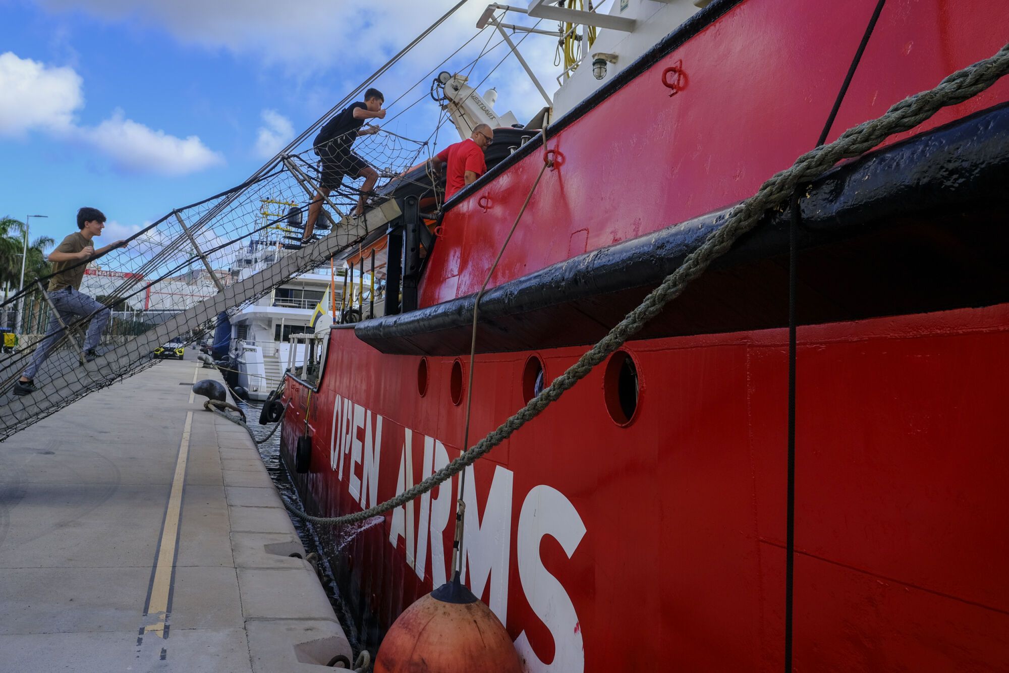Jornada de puertas abiertas en el 'Open Arms' en el Puerto de Las Palmas