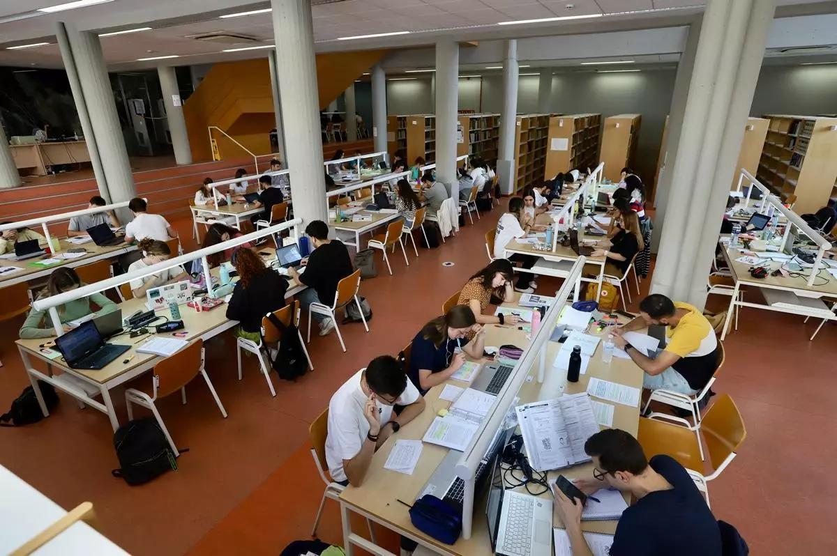 La biblioteca es uno de los espacios más demandados por el alumnado.