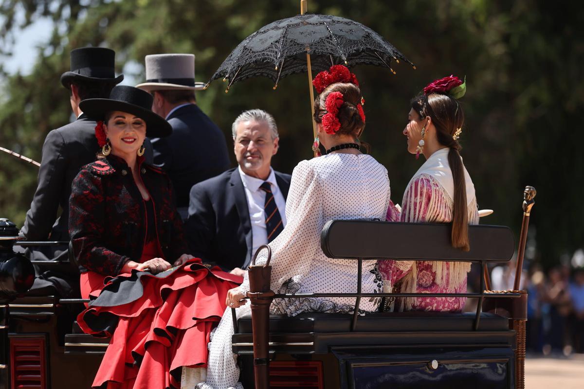 El arte ecuestre toma los Jardines del Alcázar de los Reyes Cristianos para dar el pistoletazo de salida a la Feria de Nuestra Señora de la Salud