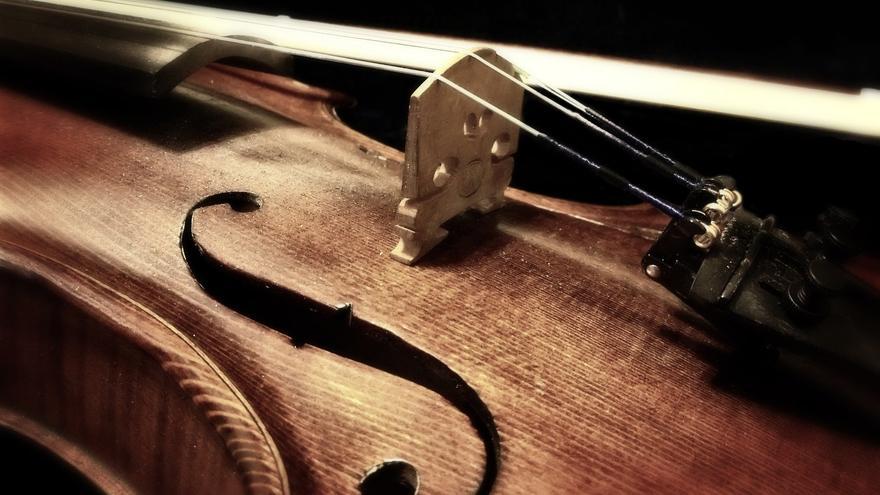 Crevillent amplía el legado del violinista Telmo Vela con 300 documentos inéditos