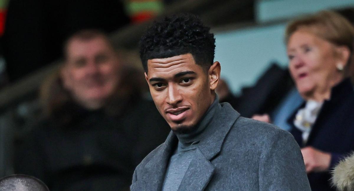 Jude Bellingham, durante el partido de su hermano, Jobe Bellingham, ante el Blackburn