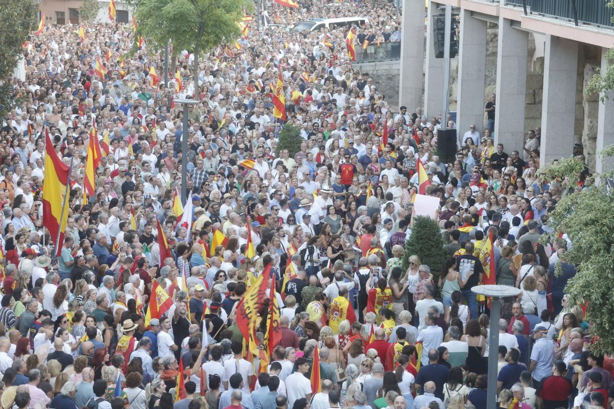 Miles de cordobeses arropan a Ceuta