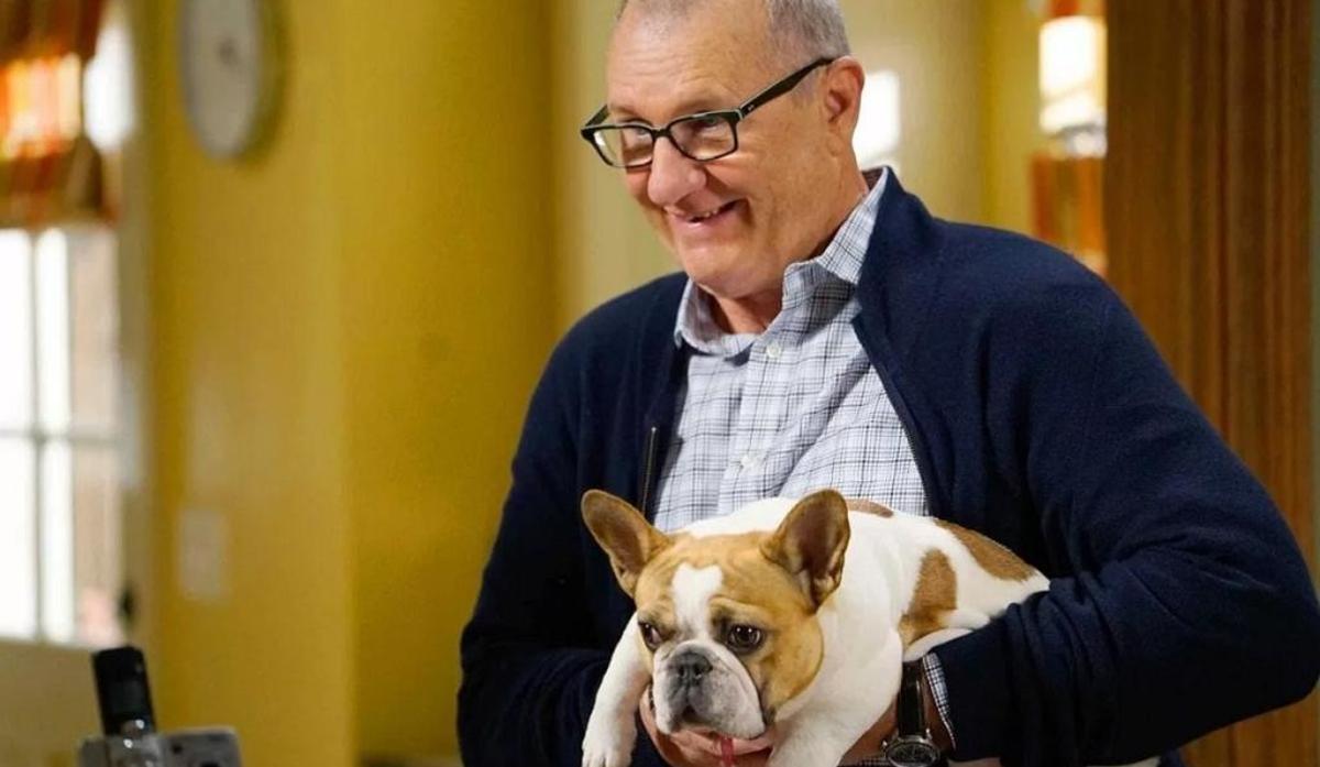 Stella, de Modern Family.