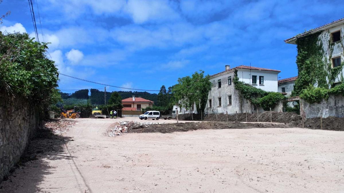Aparcamiento habilitado en Colunga.