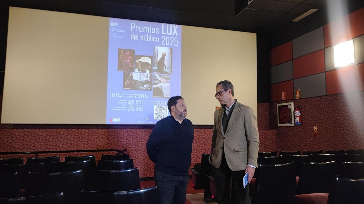 Fredy Reguilón y José Luis González presentan el ciclo de cine europeo.