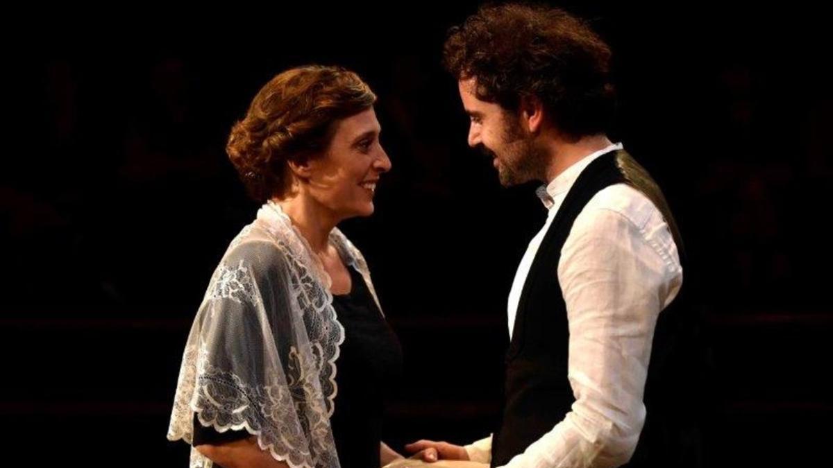 Escena de 'Bodas de sangre' de Oriol Broggi.