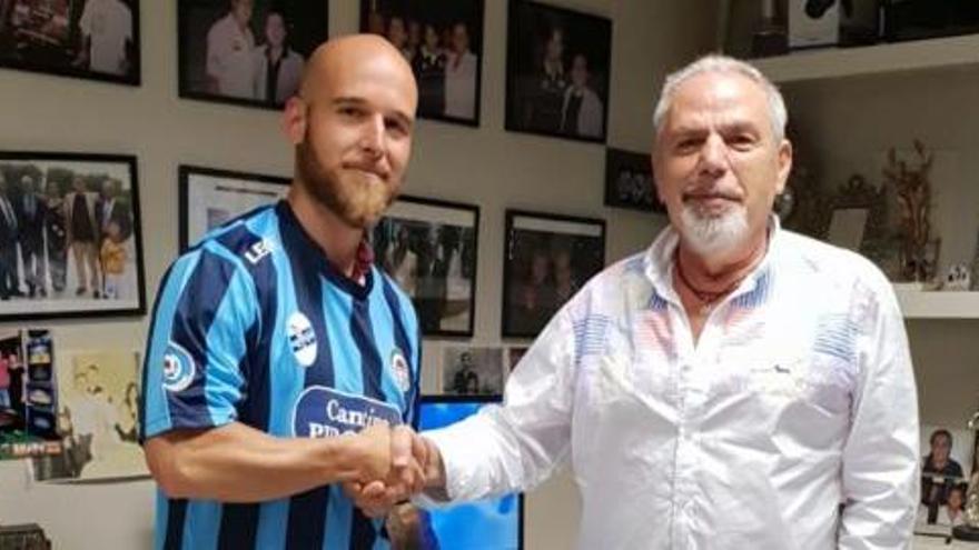 Guille Pérez, durante su presentación con el Lecco