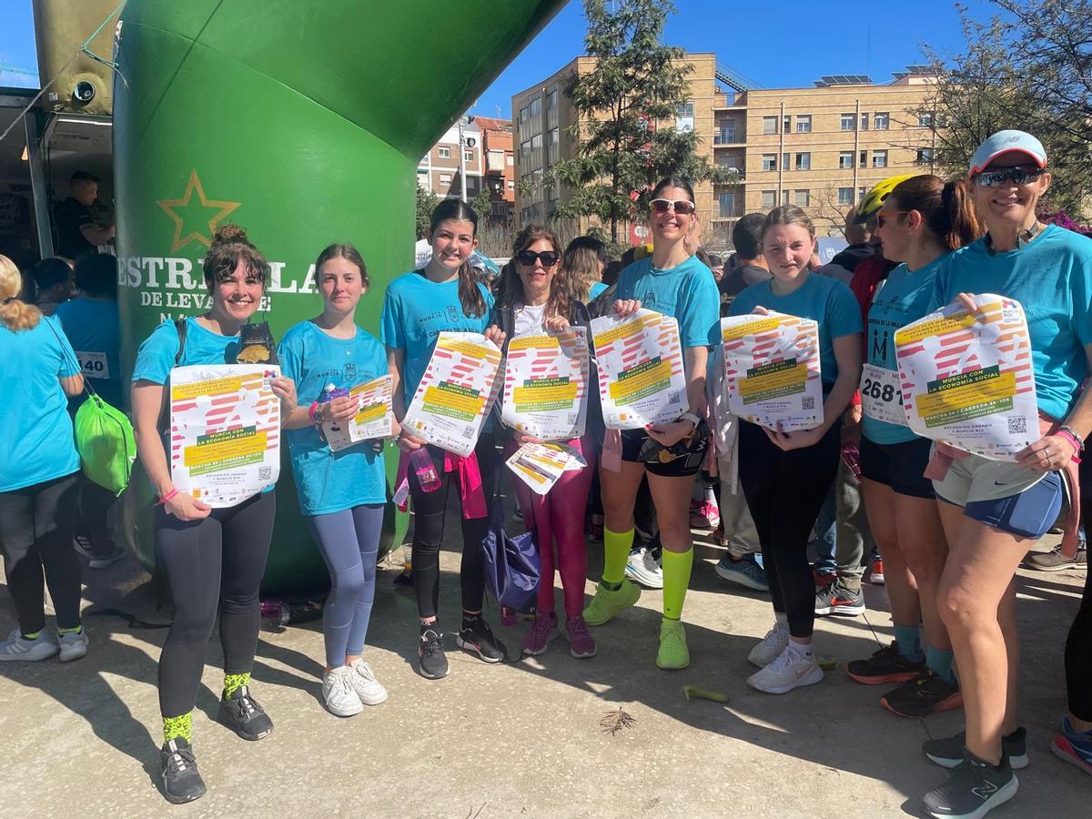 La iniciativa ha encontrado el apoyo de numerosas personas de todas las edades y profesionales del running.