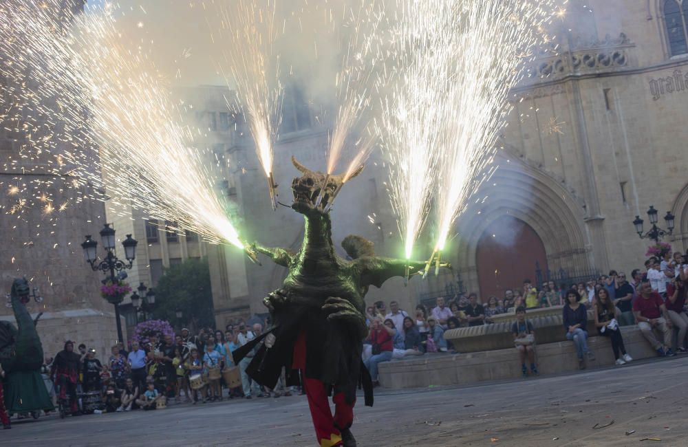 "Les bèsties del foc' invaden Castelló