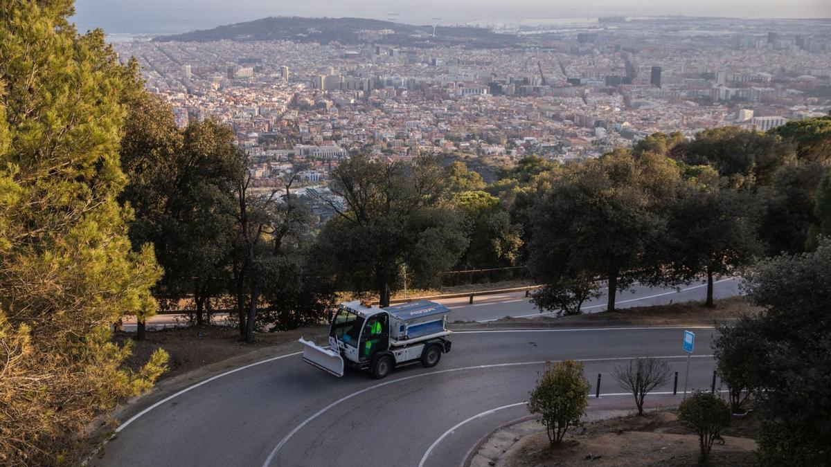 Barcelona prepara 25 quitanieves por si nieva en las próximas horas