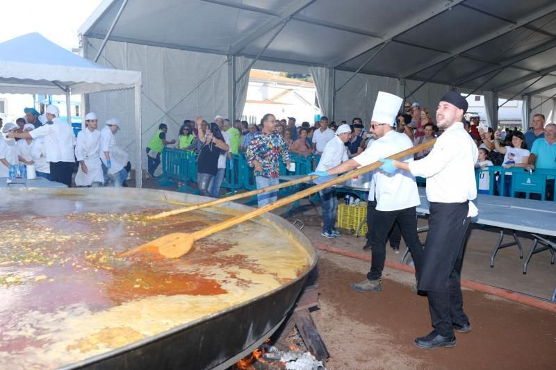 Macropaella popular en Fontanales