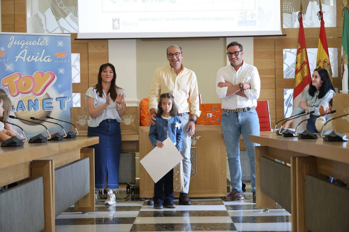 Galería | San Jorge, protagonista del concurso de dibujo infantil del Ayuntamiento Galería | San Jorge, protagonista del concurso de dibujo infantil del Ayuntamiento
