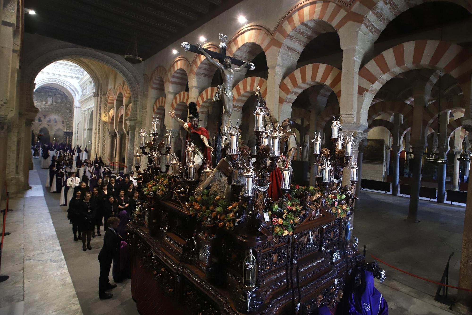 La Mezquita-Catedral, punto de partida de la hermandad de la Agonía