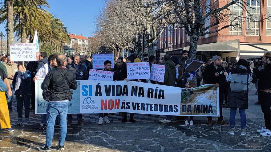La Xunta rechaza la petición del pósito noiés de anular el permiso para los vertidos de la mina