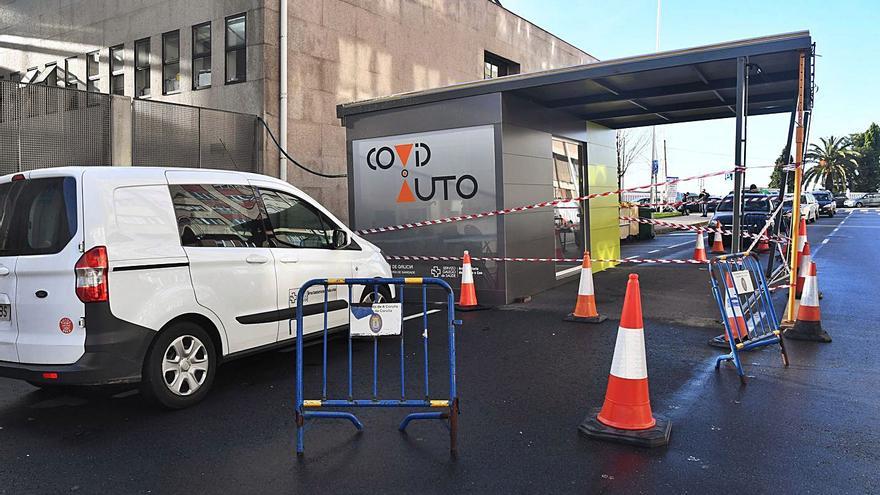 Un bus urbano choca con el CovidAuto de O Ventorrillo - La ...