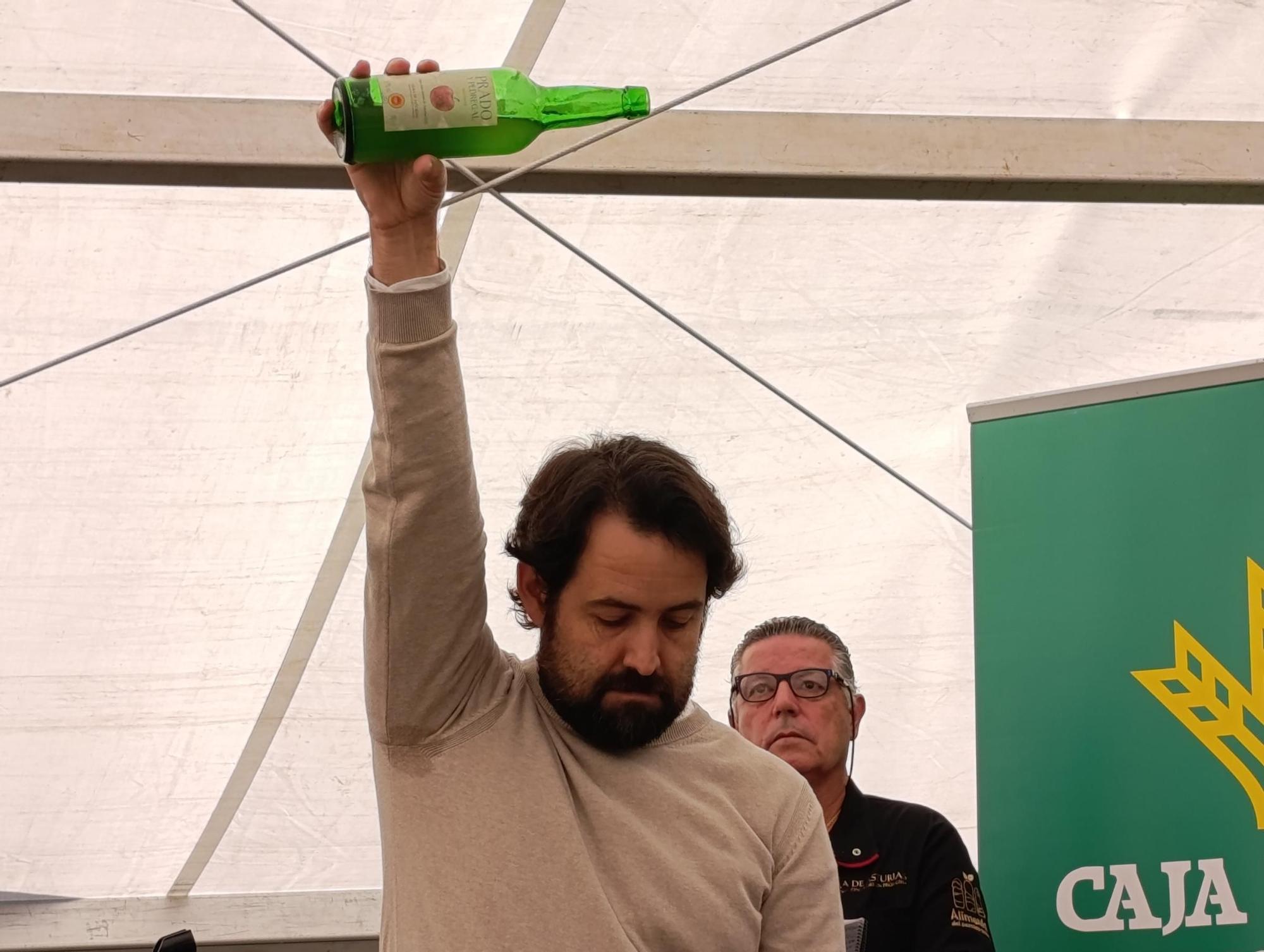 Amauris La Pauta, ganador del Concurso de Escanciadores de Pola de Siero