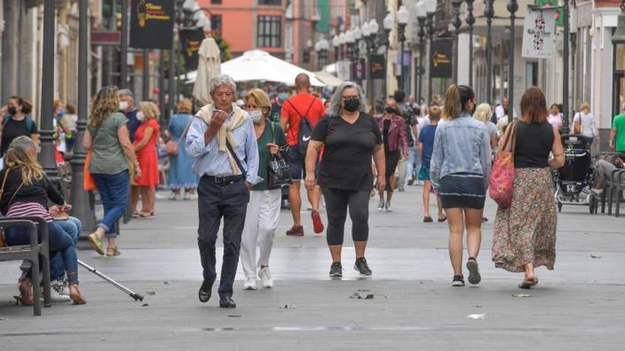 Canarias registra un descenso en los contagios diarios y suma 430 casos - Vimarsana News