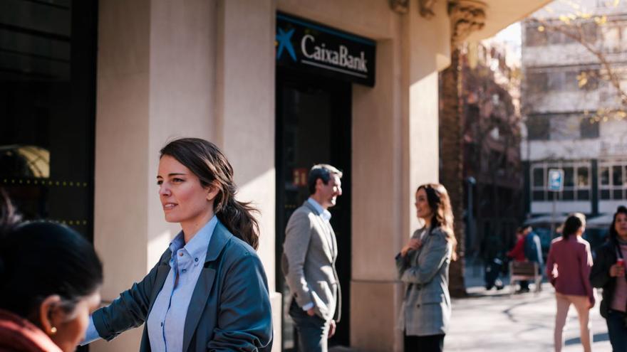 CaixaBank cuenta con un 41,8% de mujeres en posiciones directivas y con un 40% de mujeres en el Consejo de Administración. | CAIXABANK