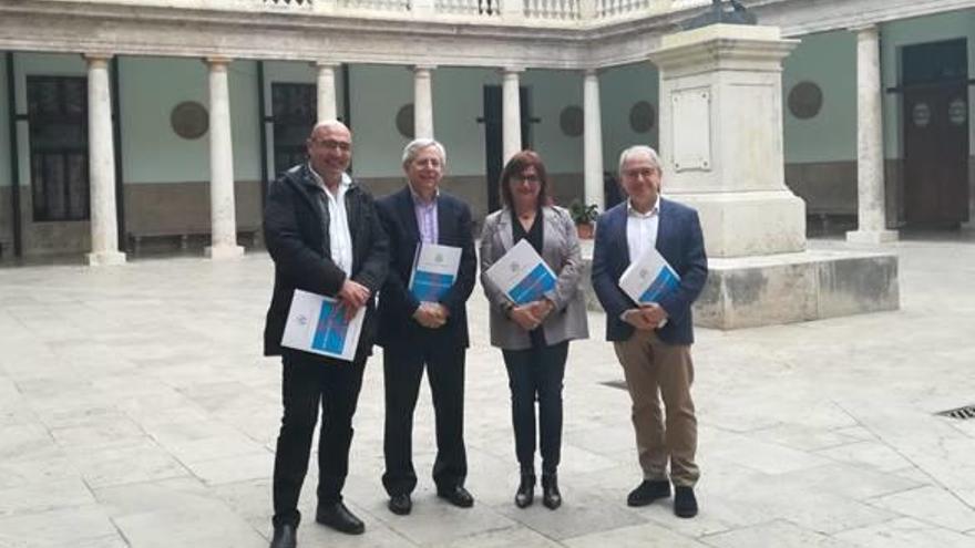 Xavier Rius, Antonio Ariño, Carmen Amoraga y Abel Guarinos, ayer en La Nau.