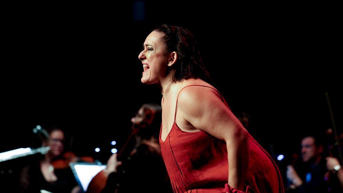 La soprano Yolanda Veny durante el estreno de la ópera en 2024.