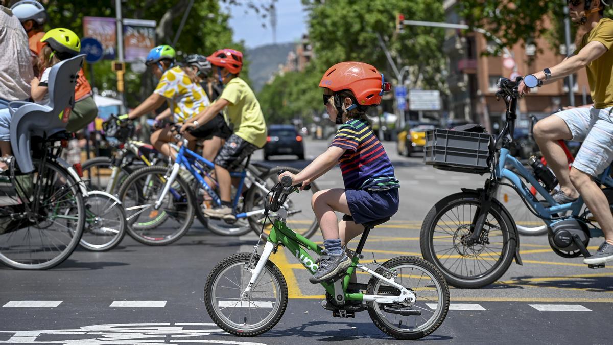 Ciclistas de todas las edades convocados por un bien común 